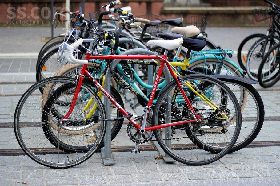 Pērku/куплю velosipēdu normalā stavoklī. Der arī ar defektiem. Так же с дефектами. Pērku ari veloturētājs un velopiekab ...