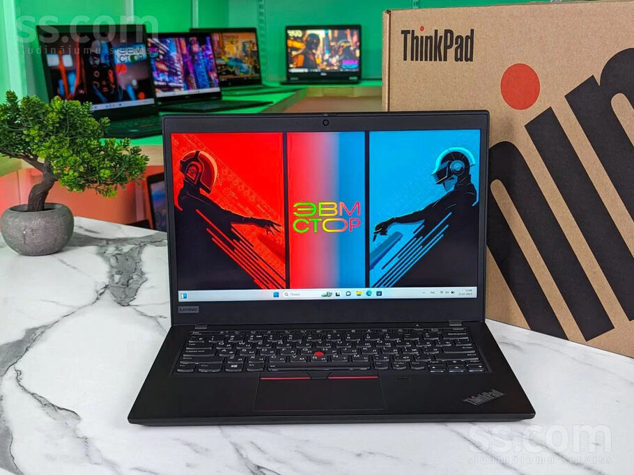 Гарантия, Core i5-8gen, Ultrabook. Мощный ноутбук с отличными параметрами. Батарея держит 4 часа. Блок питания в комплекте. ...