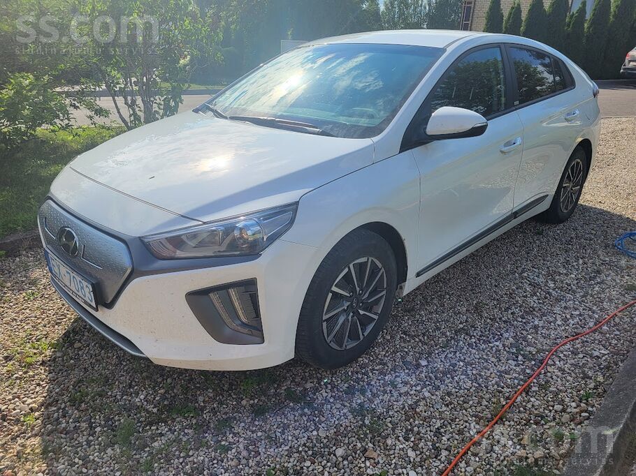Hynday Ioniq 42kwh Auto veiktas visas nepieciešamās tehniskās apkopes dīlera centrā. Vasarā patēriņš ~11kw, ziemā ~16kw. ...