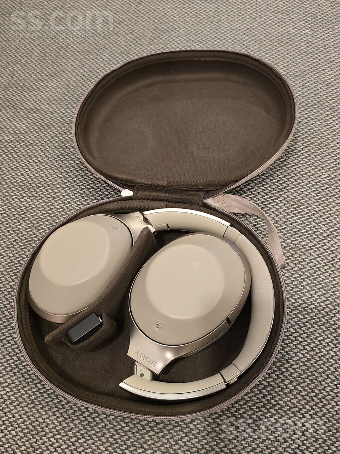 Tiek pārdotas Sony Wireless Noise Canceling Mdr-1000X High Resolution Bluetooth Gray Beige austiņas. Iespējama piegāde uz Rīg ...