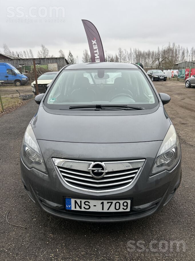 Opel Meriva 1, 7 cdti 96 kw. Отличное состояние, полностью обслужена .Возможен обмен и лизинг. ...