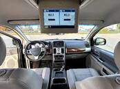 Chrysler Town & Country, цена 4 150 €, Фото