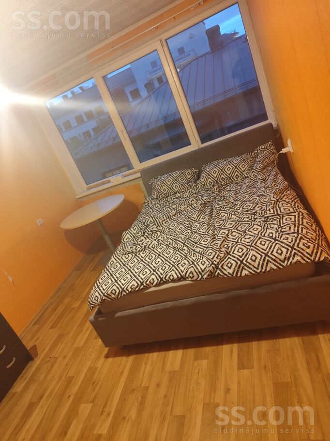 Izīrēju dzīvokli Jelgavas centrā uz 2 mēnešiem, līdz 31.augustam ...