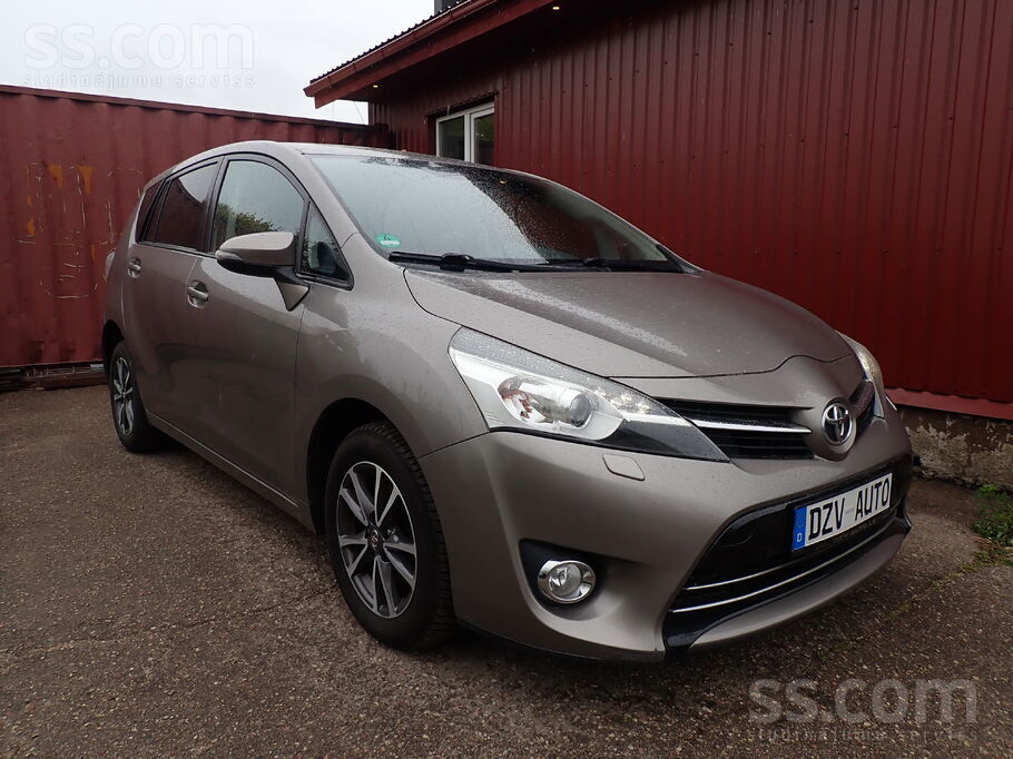 Toyota Verso 1.6D-4D Facelift, No Vācijas, Latvijā nav ekspluatēta. Automašīna teicamā stāvoklī bez korozijas un slēp ...