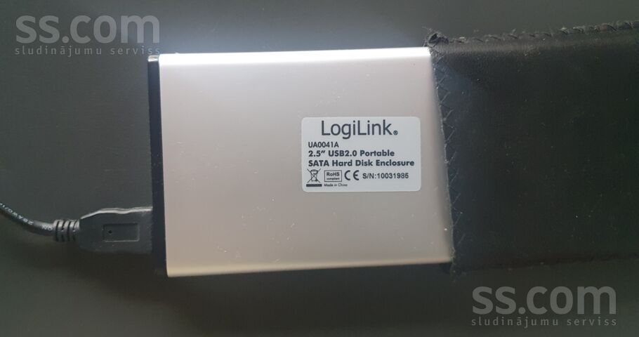Pārdodu attēlā redzamo ārējo cieto disku, Usb atmiņu, 300 GB Atrodas Teikā, Vef rajonā. Zvaniet vai rakstiet SMS/whatsapp. ...