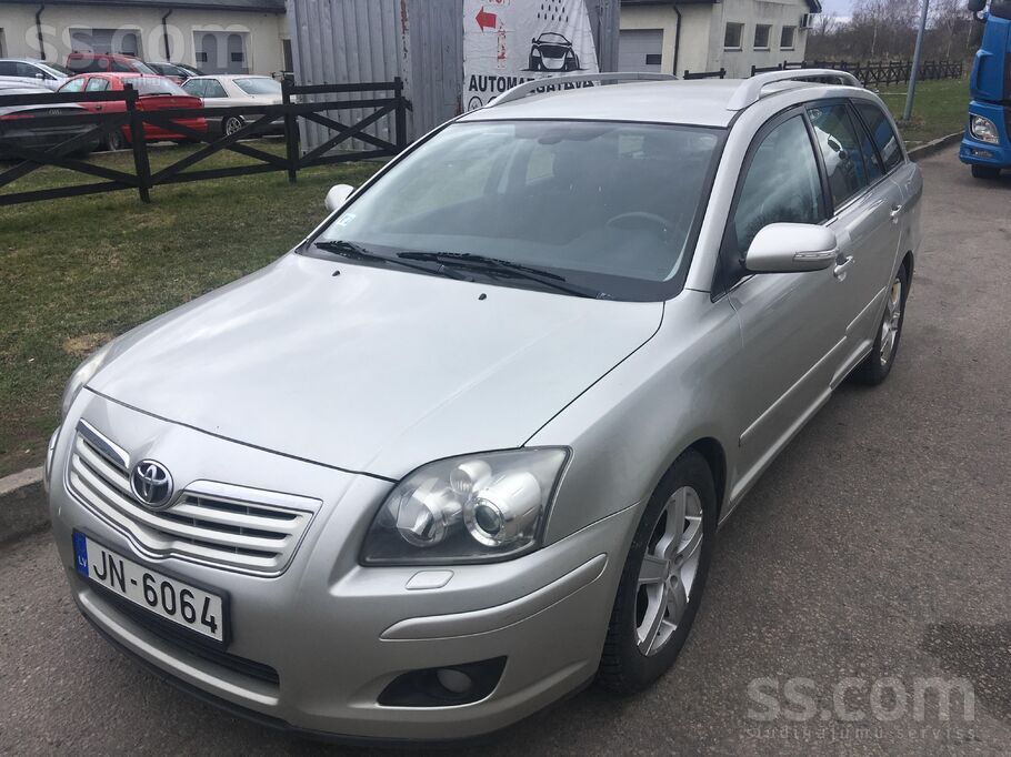 Pārdodu Toyota Avensis ar tiko izietu tehnisko apskati. Mašīna aprīkota ar gāzi kas braukšanu padara ekonomisku. Komplektā zi ...