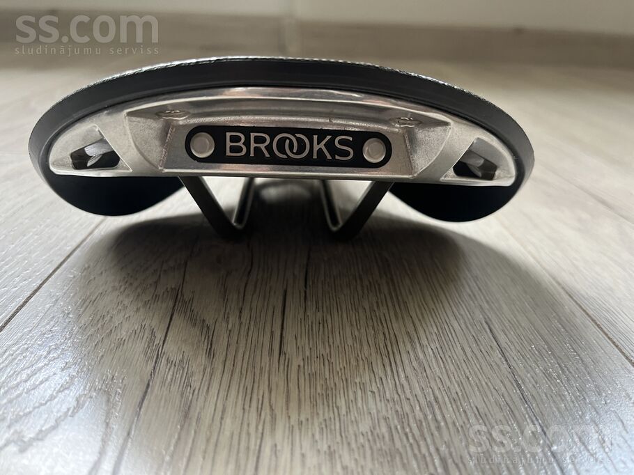 Brooks Cambium C19 в состоянии нового. Находится в Пиньки. ...