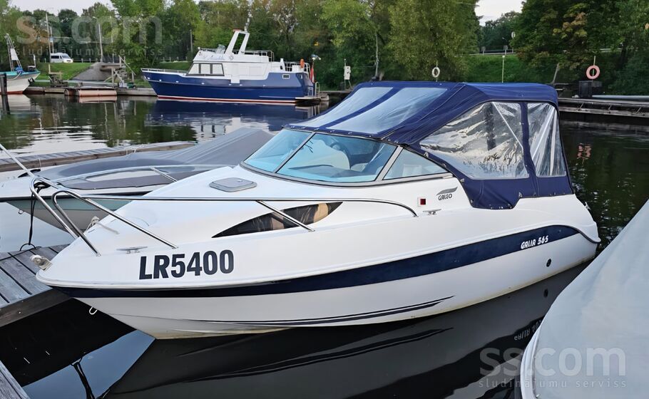 Pārdodu koptu, labi uzturētu un uzticamu kuteri Galeon Galia 560. Laivai ļoti labs un ekonomisks uzkarināms dzinējs Mercury ( ...
