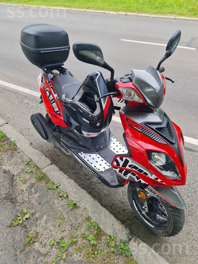 Pārdod mopēdu Sirion 50, Izlaiduma gads: 2019 g. , Noskrējiens: 6700 km, Labā stāvoklī. Galvenās iezīmes: Dzinēja tilpums: 50 ...