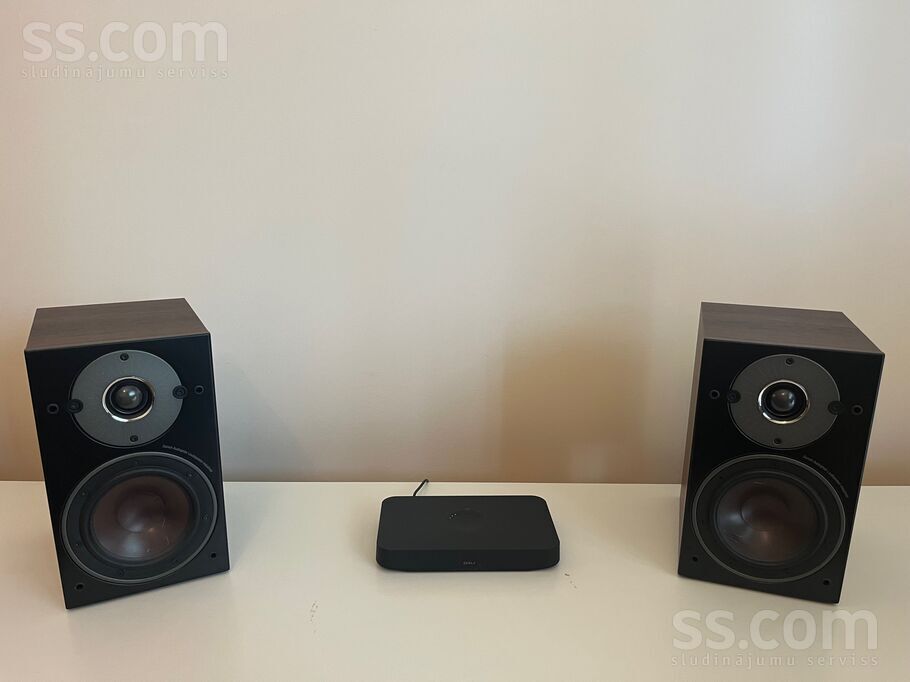 Dali Oberon 1c + Sound Hub Compact. Dali aktīvā plaukta skaļruņu sistēma. Komplekta veikala cena 1300 eiro - aktīvo skaļruņ ...