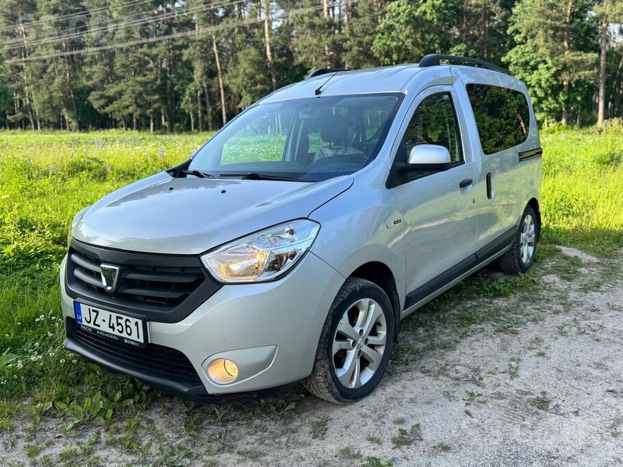 Продаю Dacia Dokker 2015 года местонахождение: Рига Информация об автомобиле: Пробег: 164 730 км Двигатель: 1.6 бенз ...