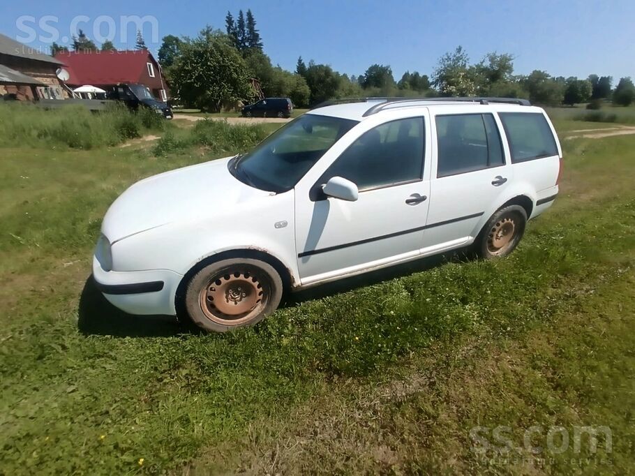 Pārdodu Wolkswagen Golf IV Sdi 1, 9 dizelis , noderēs kādam detaļas vai krūmu gonkam , papīru nav Lec un brauc , akumulator ...