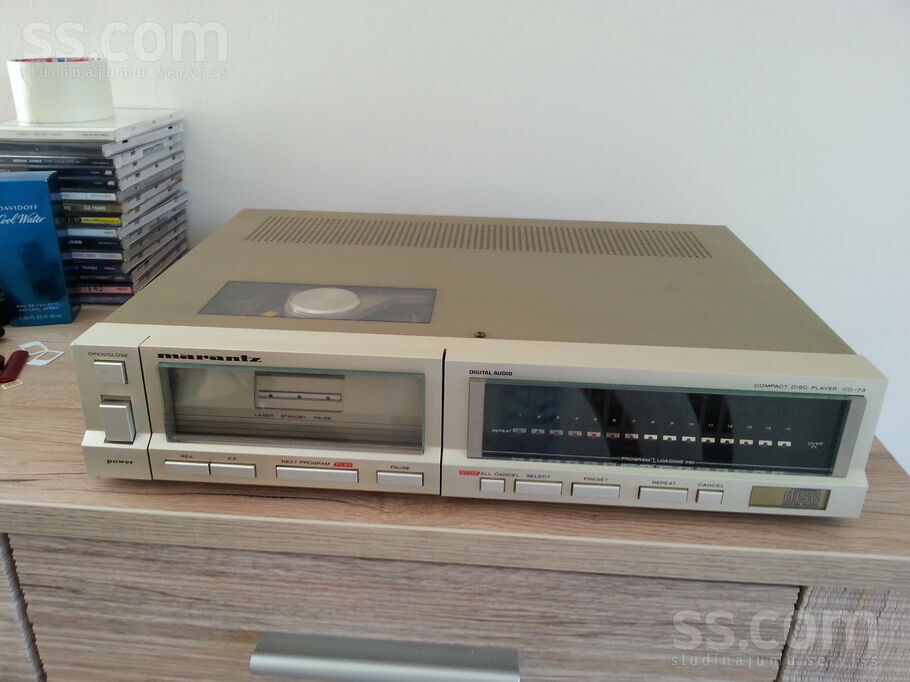 Marantz cd 73 > nepieciešams remonts. Līdz nesenam laikam tas darbojās bez problēmām. Vizuālais stāvoklis ir lielis ...