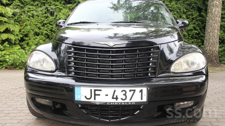 Nonemts no uzskaites, uzglabāts garažā, auto labā stāvoklī neskatoties uz gadiem, viss strādā un bez rūsas, Latvijā ziemas mē ...