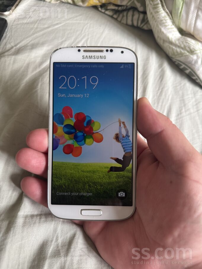 Pārdodu pilnīga kārtība galaxy s4 16gb ļoti laba stāvokli ...