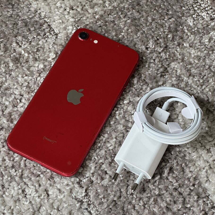 Pārdodu oriģinālu Iphone Se2020 64gb 100%. Telefons ir ideālā stāvoklī, lietots ļoti saudzīgi. Visas funkcijas strādā - Tou ...