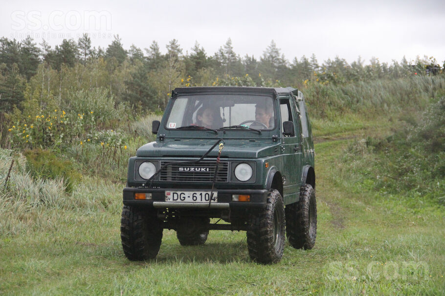 Pārdošanā ekskluzīvs auto. Suzuki Samurai/sj413/sj410, pēc pilnas restaurācijas. Ar pārbūves projektu un izietu tehnisko apsk ...