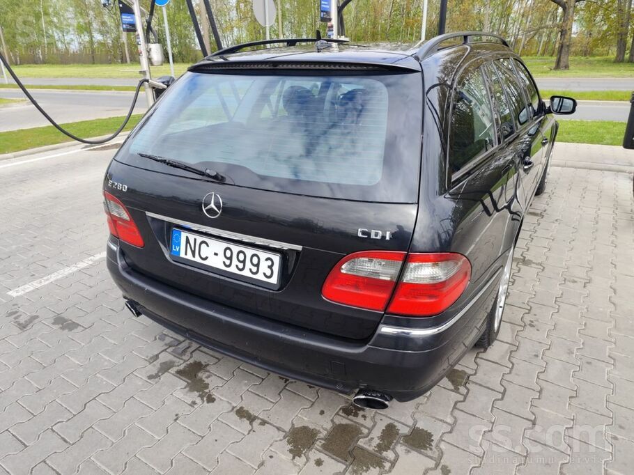 MB E280 3.0 V6 Dīzeli ar automārisko ātrumkārbu. Ļoti ērts, ietilpīgs un komfortabls auto. Facelift 2009 gads. Xenon gaismas, ...