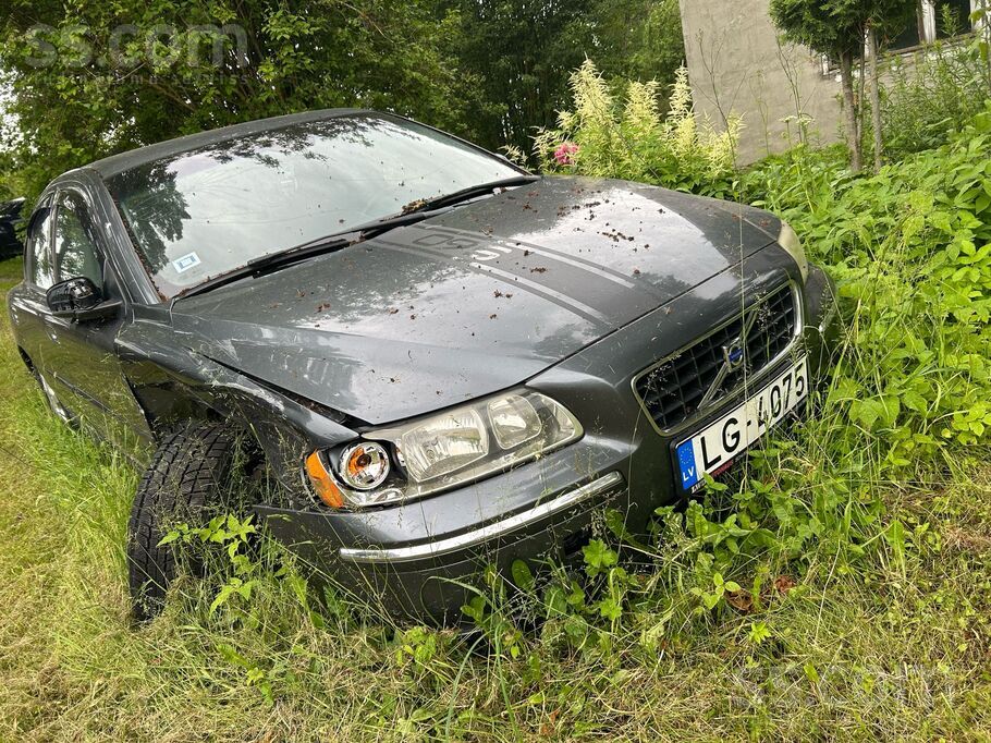Auto pēc avārijas Pārdodu rezerves daļas, jeb visu uzreiz. Motors dzīvs, mainītsa sajūgs un vēl daudz kas cits Viss info ...